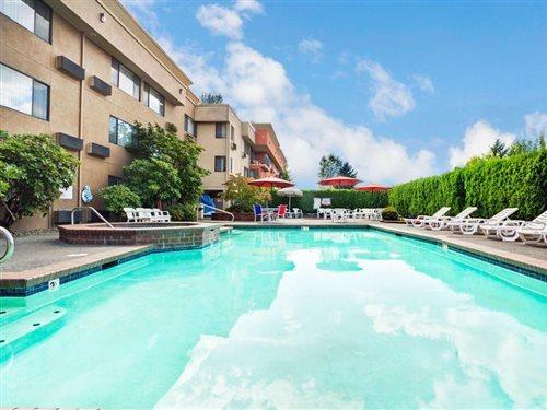 Ramada By Wyndham Southcenter 3* Tukwila