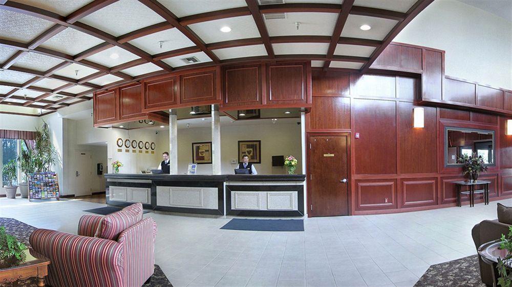 Ramada By Wyndham Southcenter Hotel Tukwila