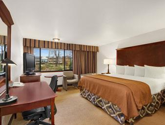 Ramada By Wyndham Southcenter Tukwila