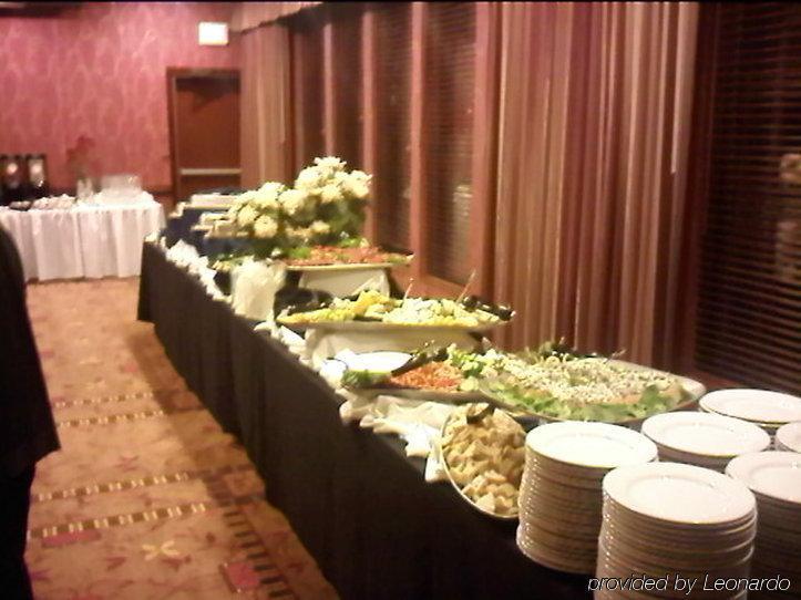 Ramada By Wyndham Southcenter 3*