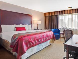 Ramada By Wyndham Southcenter Hotel Tukwila