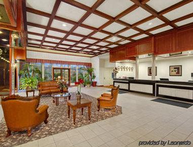 Ramada By Wyndham Southcenter Hotel